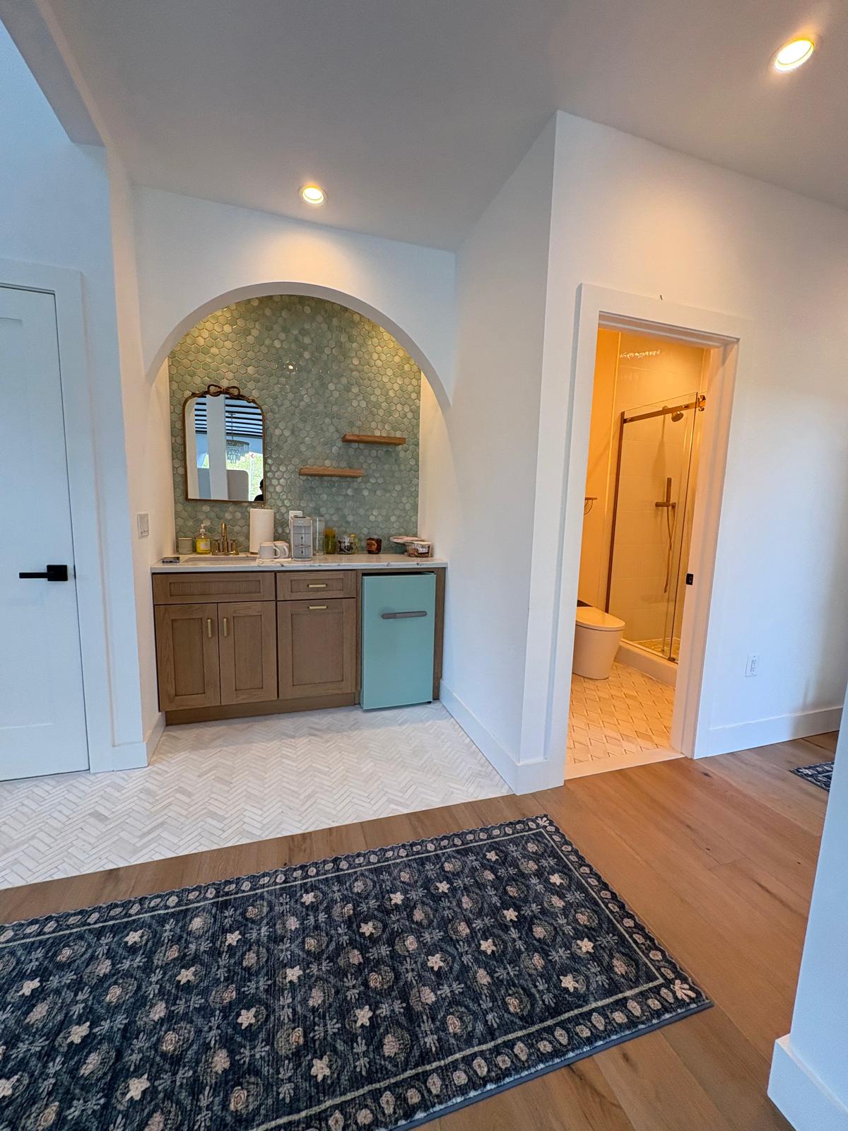 Arched niche — finished wet bar